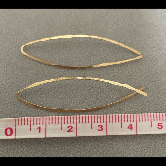 Beautiful Sterling silver Gold vermeil earrings. Like new - Picture 2 of 2